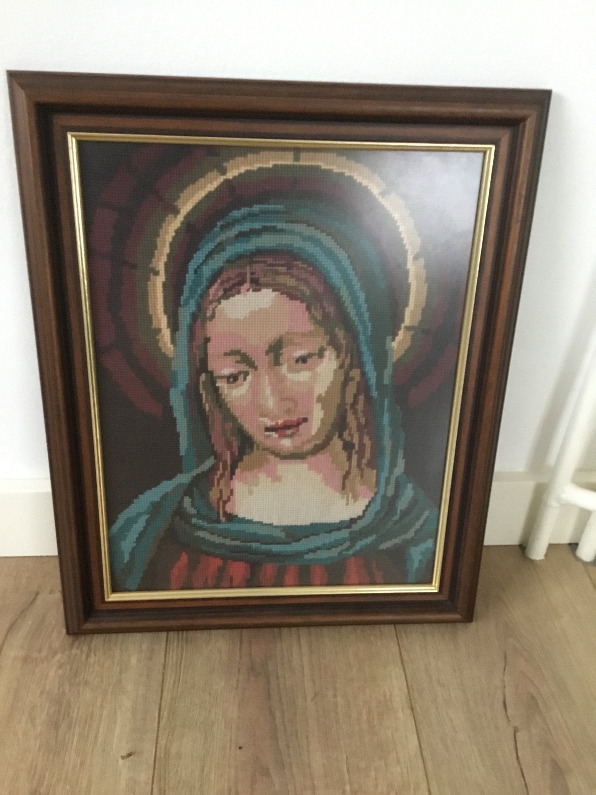 Borduurwerk Maria met aureool - Ingelijst, Doek, Portret of Personen, Overige technieken, Ophalen of Verzenden