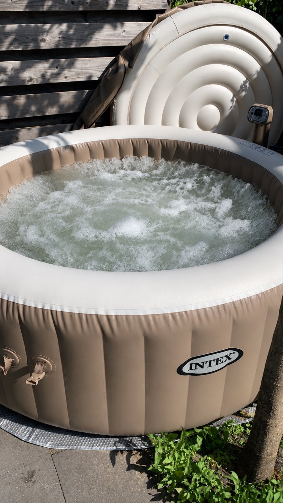 Intex Jacuzzi 4 personen l Zo goed als nieuw, Ophalen, Zo goed als nieuw, Afdekzeil, Opblaasbaar