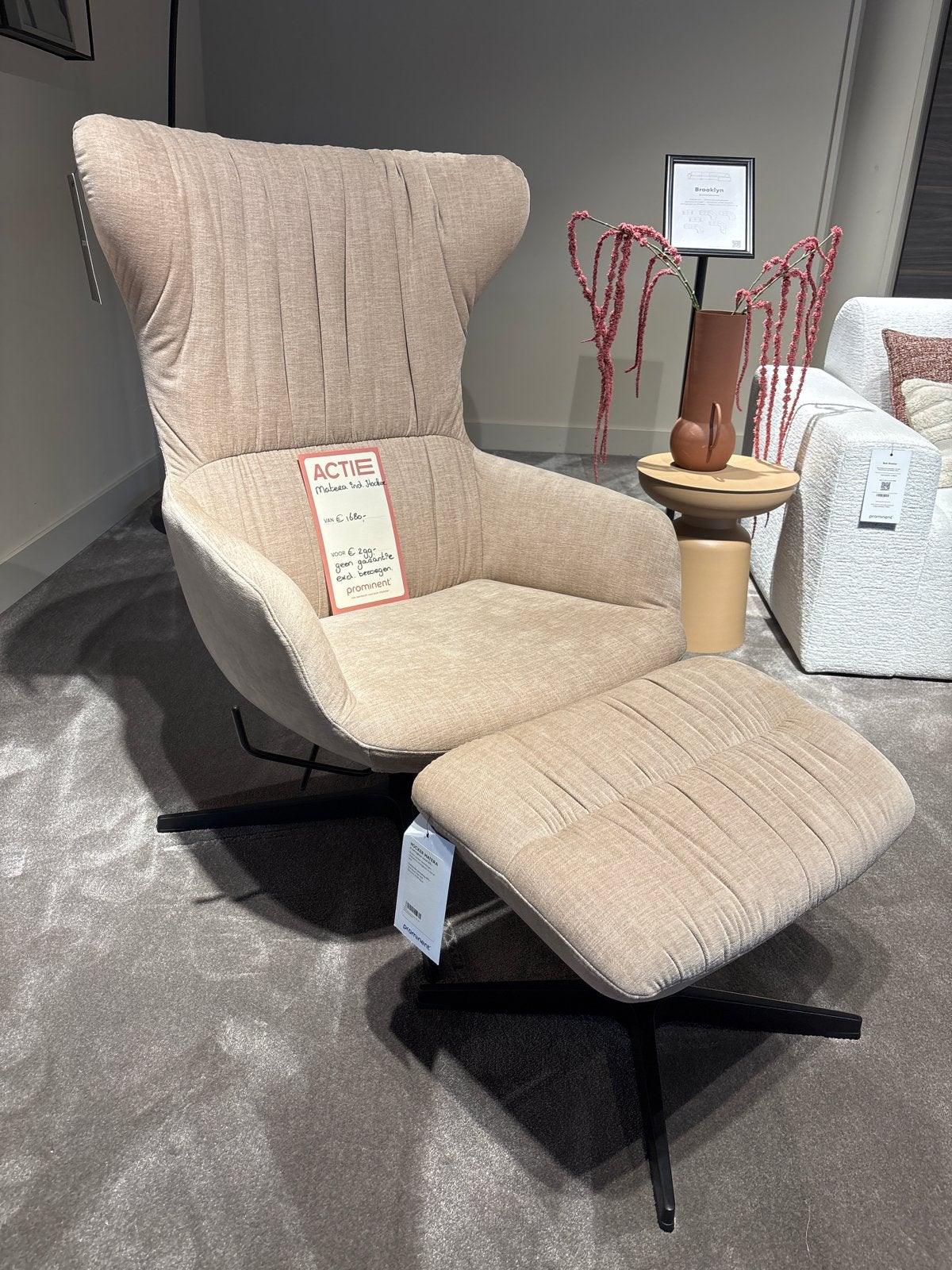 PROMINENT PURMEREND. Bijzet fauteuil Matera incl. hocker, Huis en Inrichting, Ophalen of Verzenden, Zo goed als nieuw, Stof