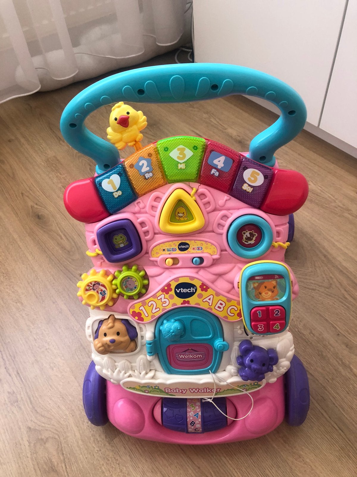 Zeer nette V-tech loopwagen, Ophalen, Zo goed als nieuw, 6 maanden tot 2 jaar