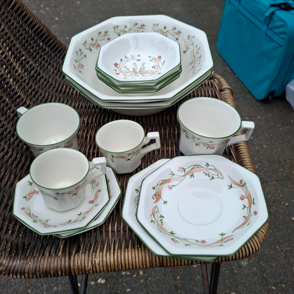 Wedgewood johnson en bros nieuw nooit gebruikt, Ophalen, Nieuw, Rond