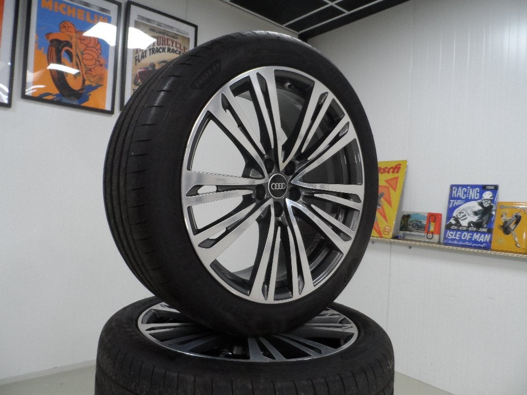 20 inch Audi S8 origineel zomervelgen set in nieuw staat, Audi, Gebruikt, Duitsland, 265 mm