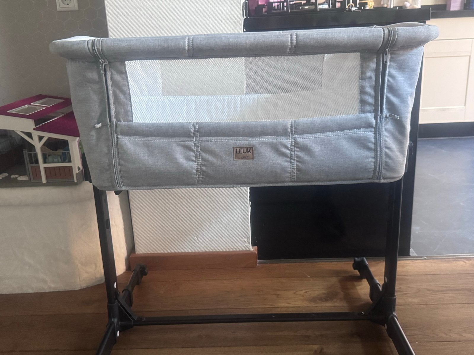 Leuk by twf wieg/co-sleeper - Zo goed als nieuw, Ophalen, Zo goed als nieuw, Wieg