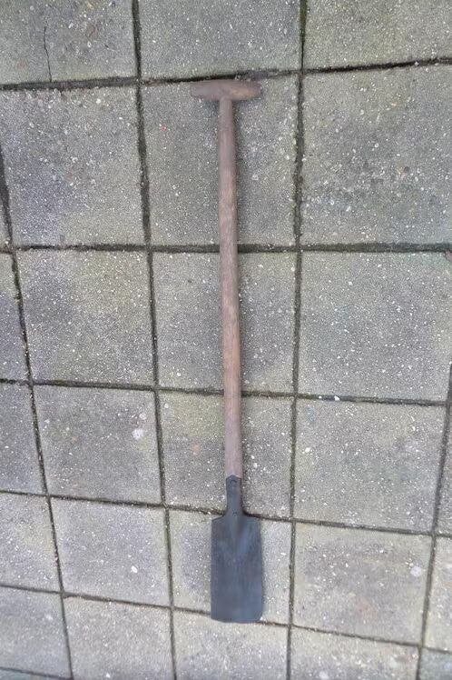 Spade - Lengte 120cm - Smal blad met lengte van 33cm, Ophalen, Gebruikt, Spade