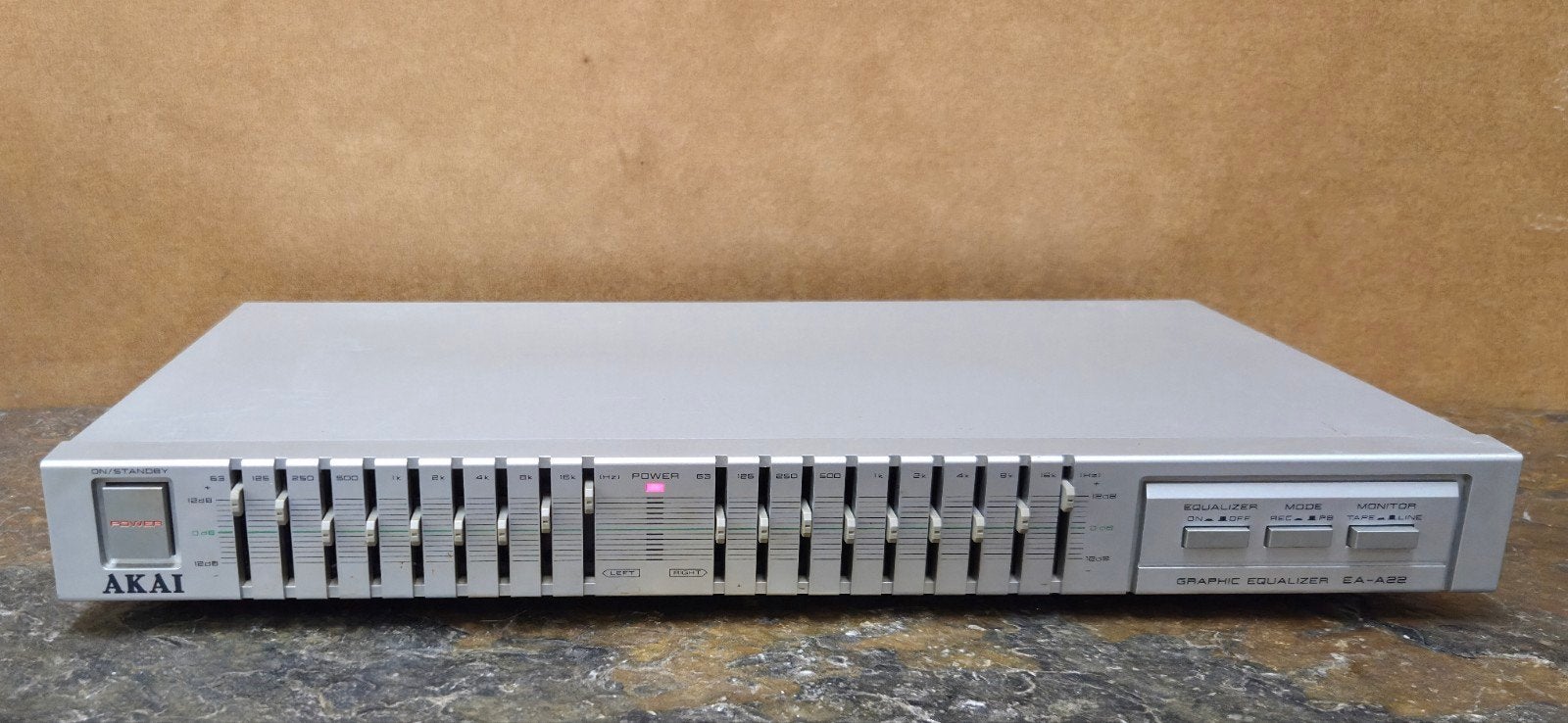Akai Graphic Equalizer EA-A22, Niet gespecificeerd op het apparaat, Japan, Gebruikt, Ophalen of Verzenden, Akai Electric Co. Ltd.