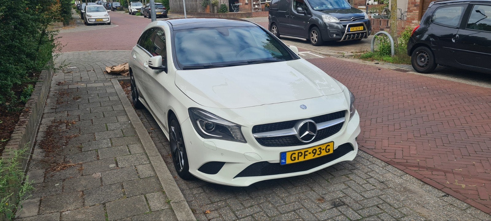 Mercedes-Benz CLA 180 | AUTOMAAT | PANORAMADAK, Auto's, CLA, 730 kg, 4 cilinders, Leder en Stof