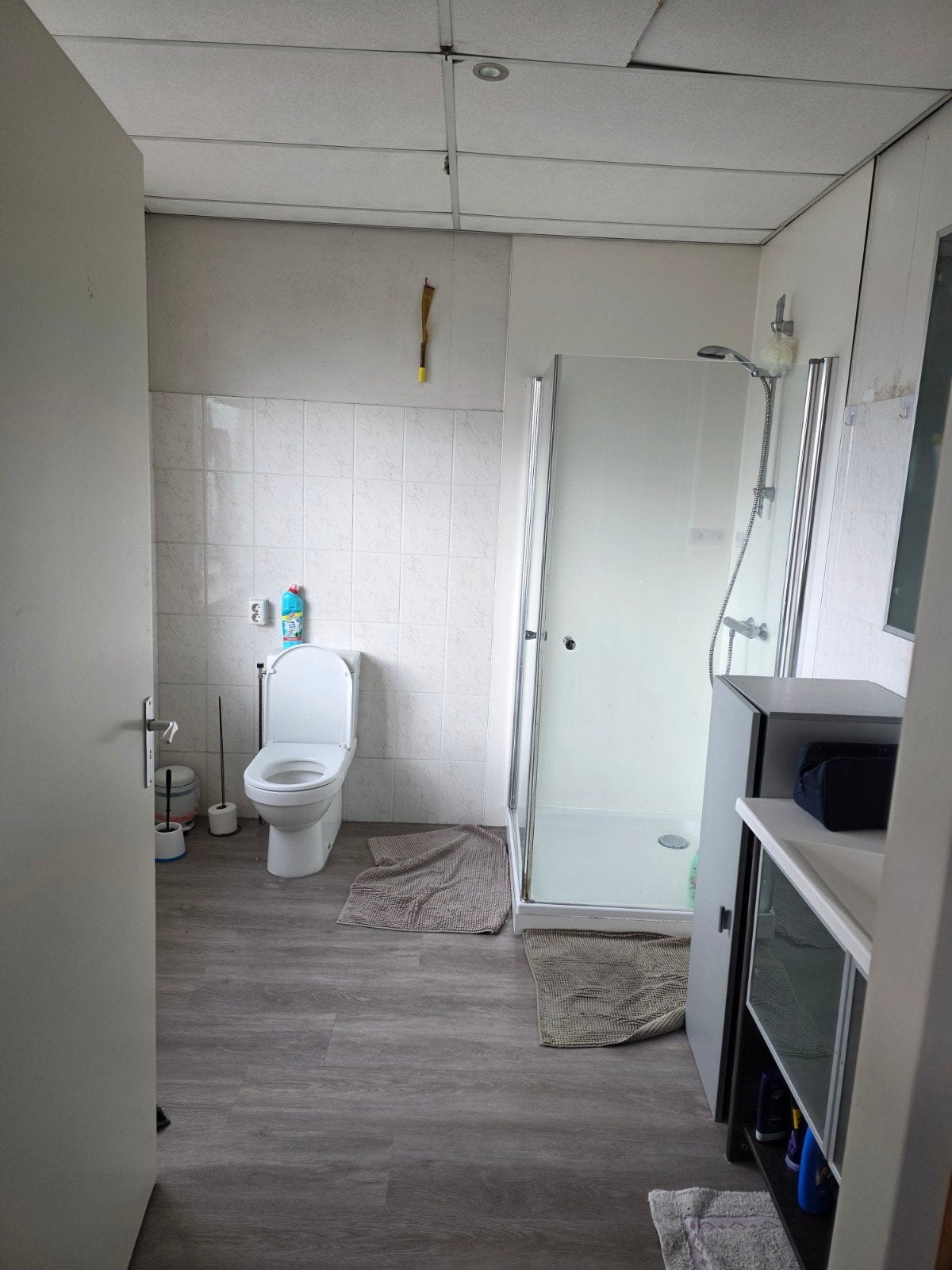 ruime kamer nabij centrum assen, Huizen en Kamers, Kamers te huur