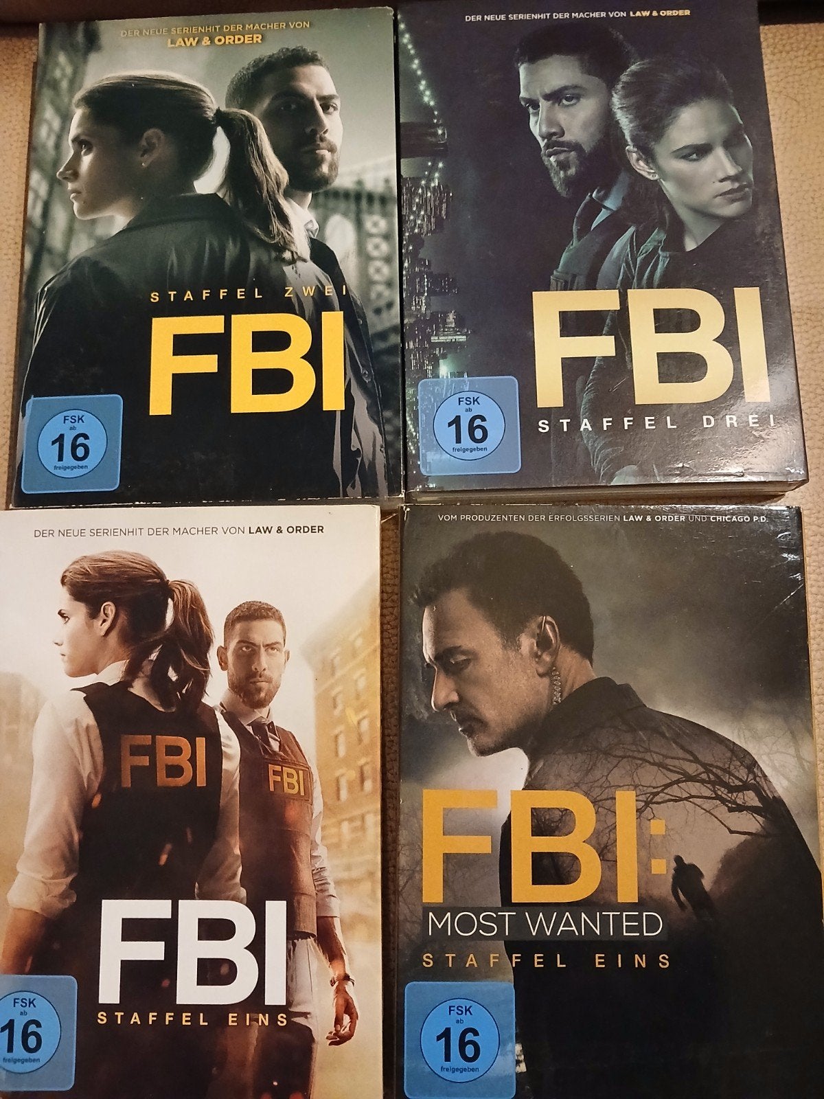 FBI en FBI MOST WANTED, Ophalen, Actie, Vanaf 12 jaar, Engels