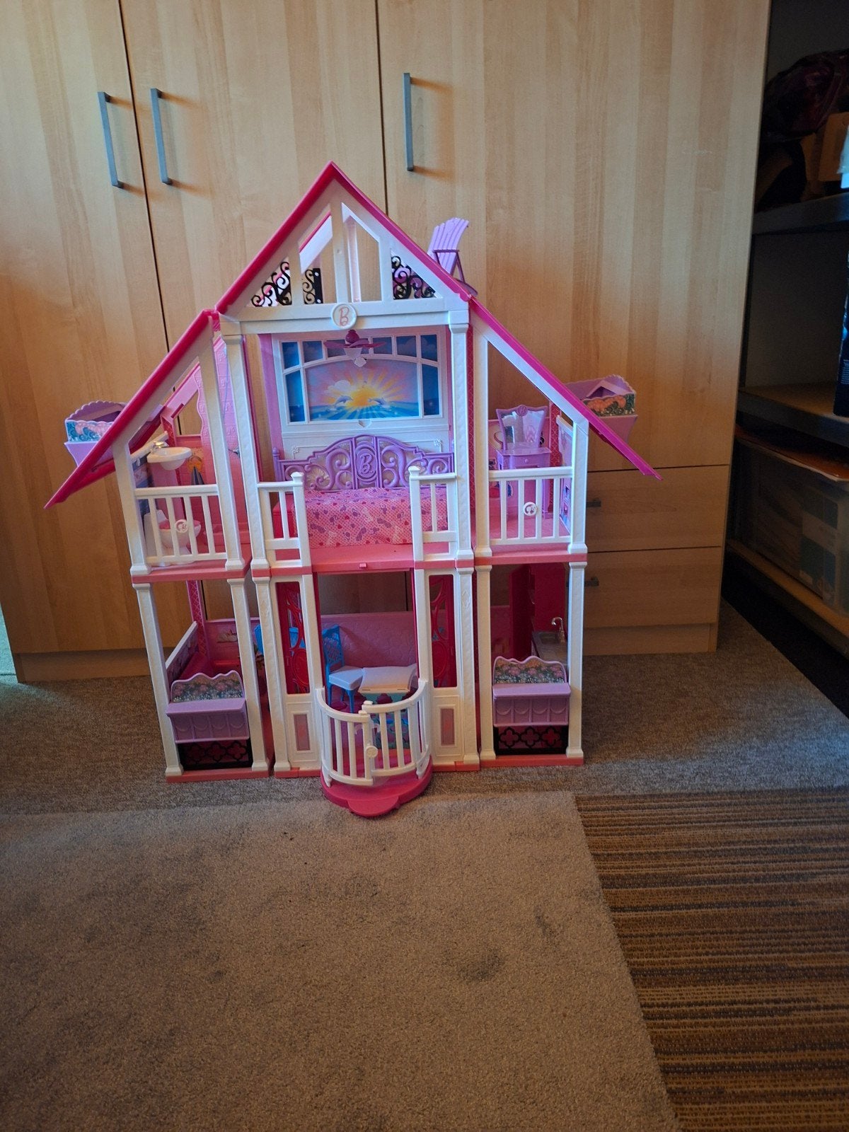 Groot Barbiehuis met meubels en accessoires, Ophalen, Gebruikt, Barbie