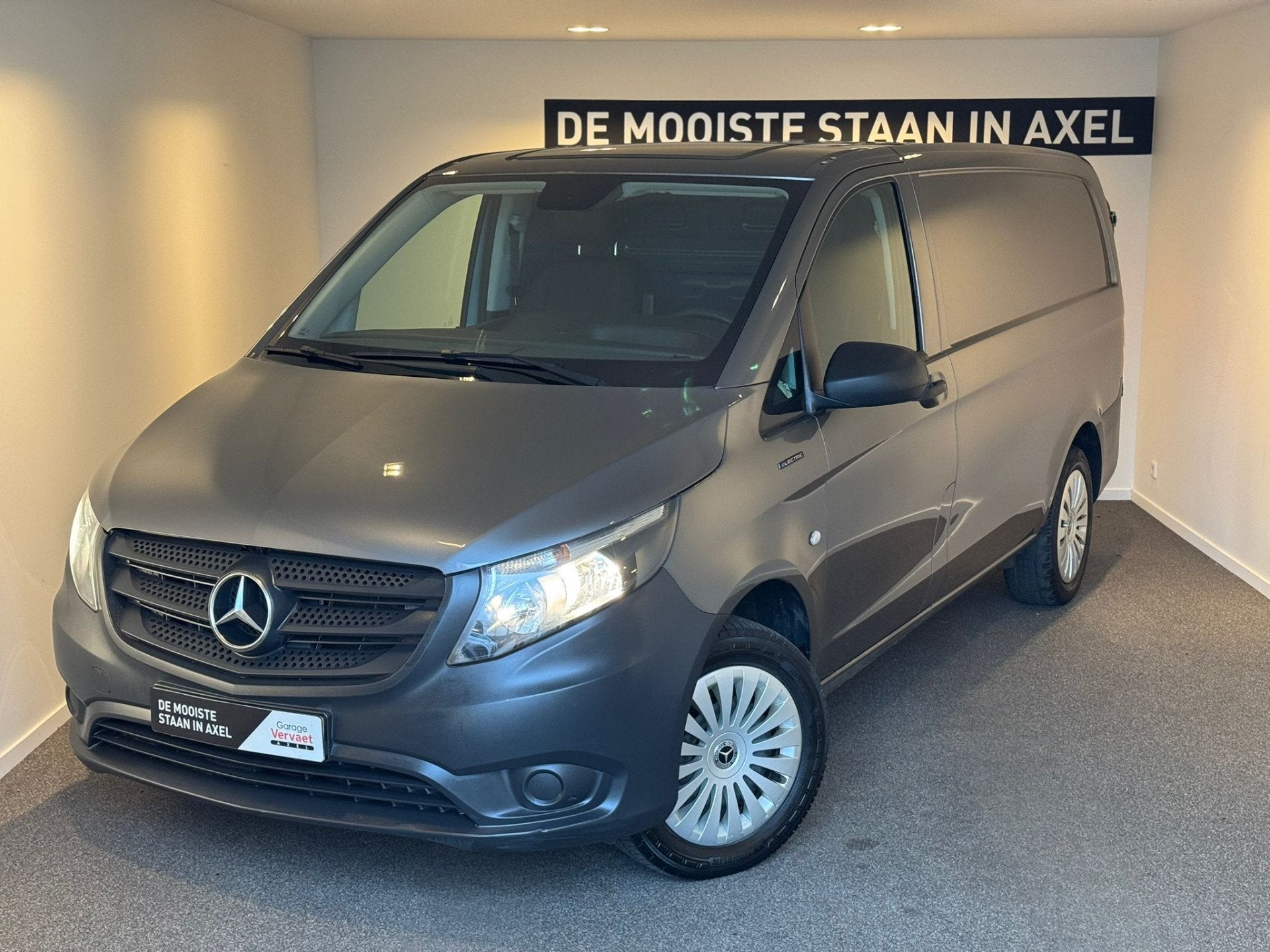 Mercedes-Benz eVito eVito Lang 41 kWh, Auto's, Bestelauto's, Automaat, Gebruikt, Zwart, 35 kWh