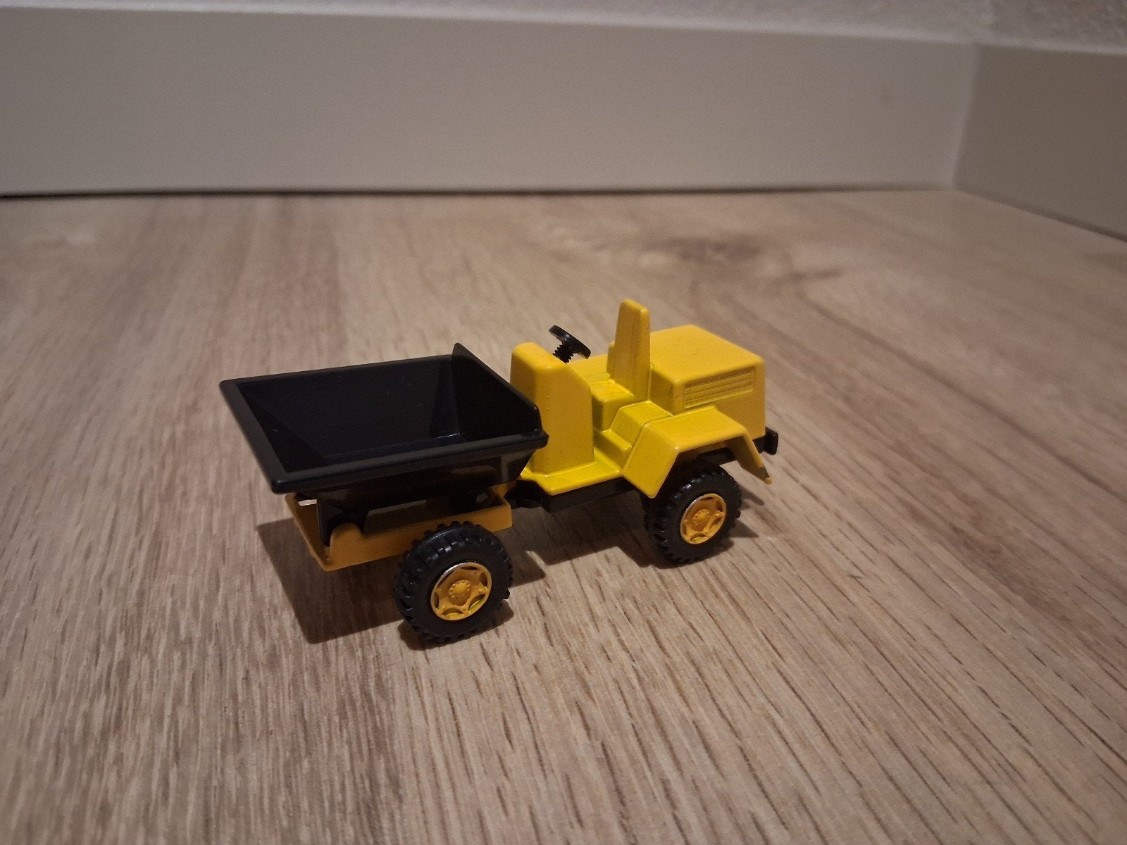 Grondverzet machine siku 20 stuks, Ophalen of Verzenden, Tractor of Landbouw, SIKU