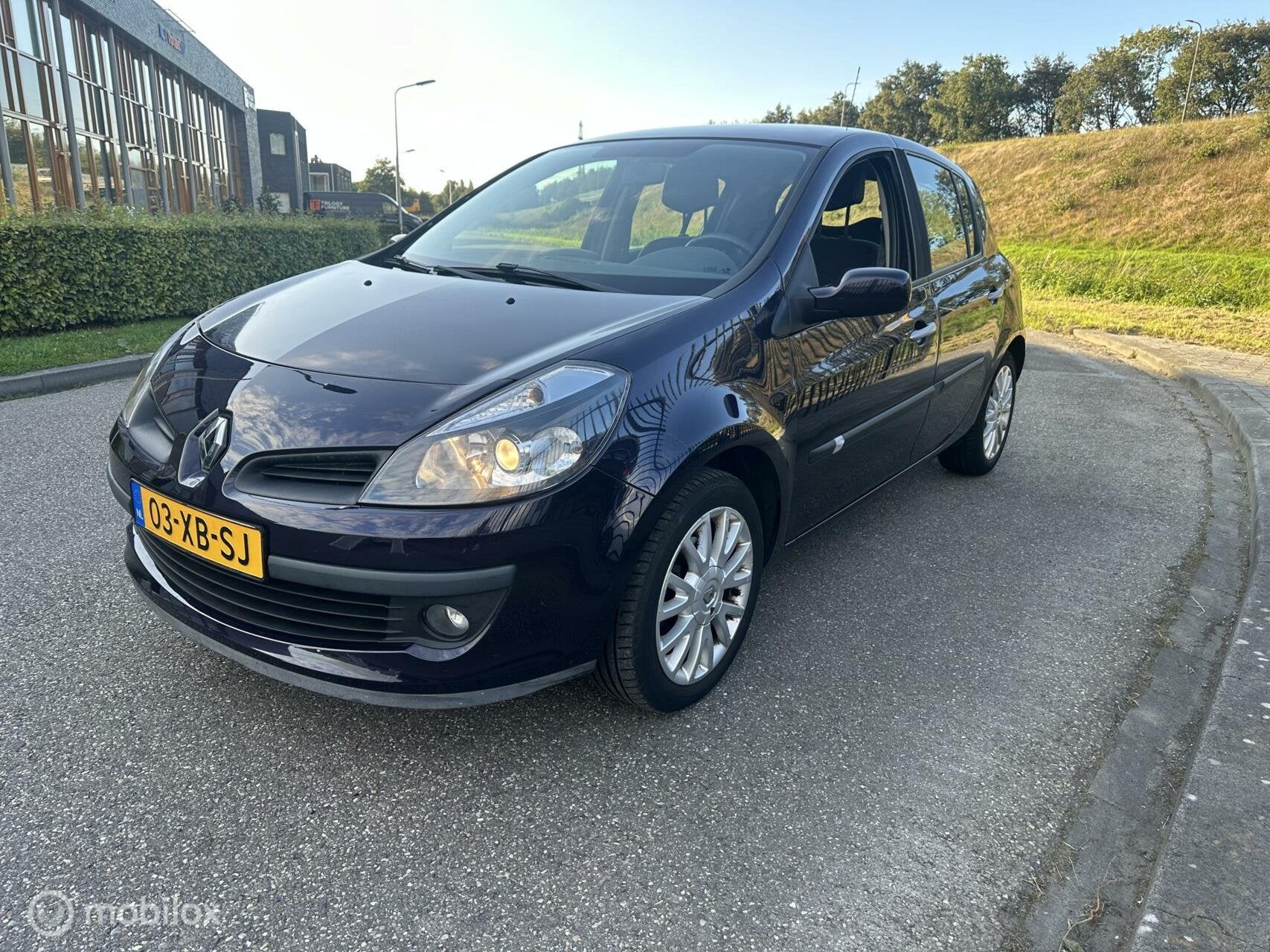 Renault Clio 1.4-16V Dynamique, Auto's, Voorwielaandrijving, Gebruikt, Handgeschakeld, 1120 kg