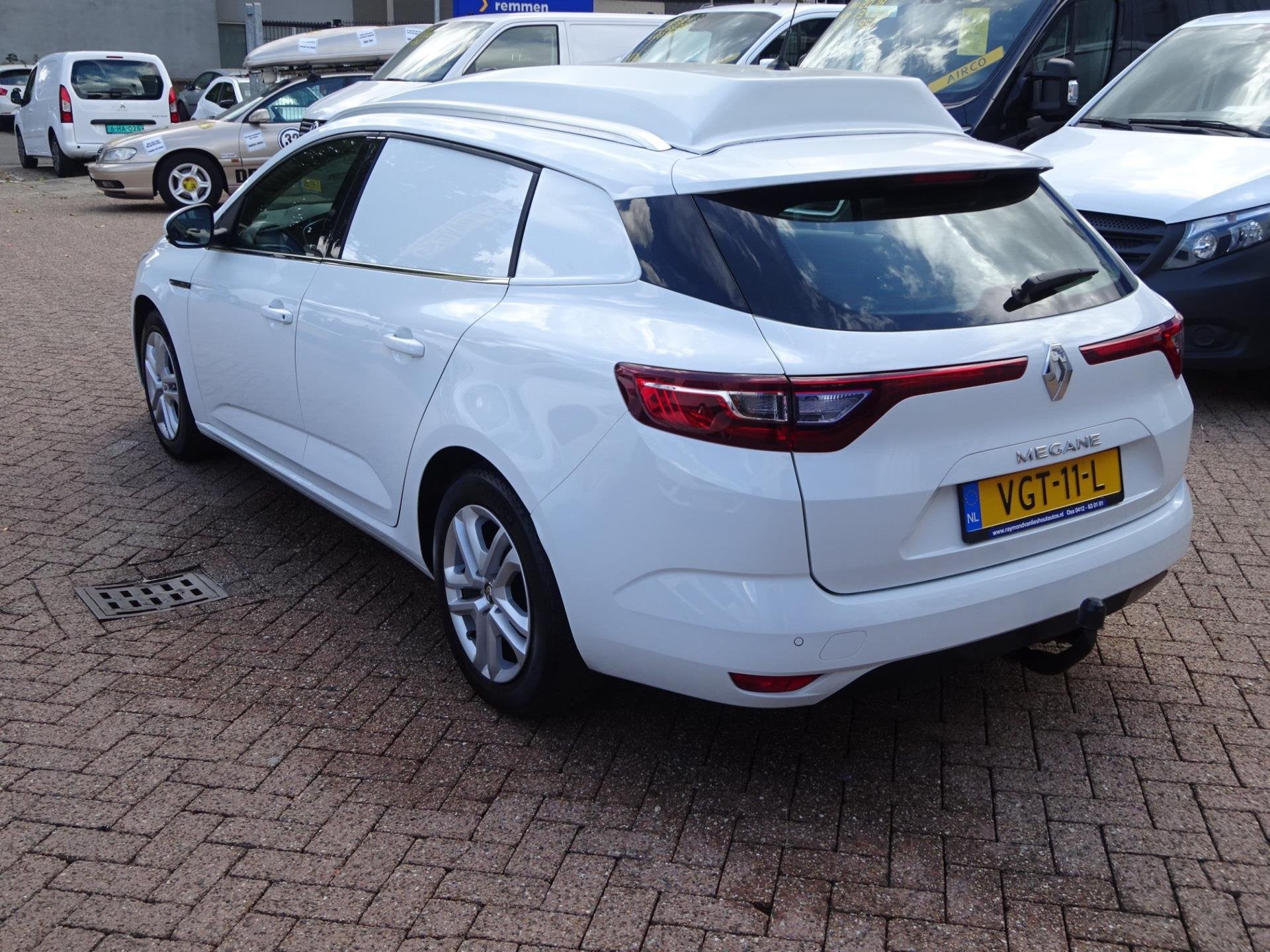 Renault MEGANE VAN 1.5 DCI 116 PK AIRCO NAVI Laadruimte inri, Voorwielaandrijving, Dealer onderhouden, Gebruikt, Renault