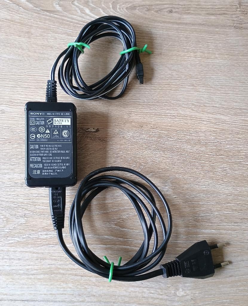 Sony ac-l200c adapter oplader 8,4v 1,7a Camera Handycam nr2, Ophalen of Verzenden, Gebruikt