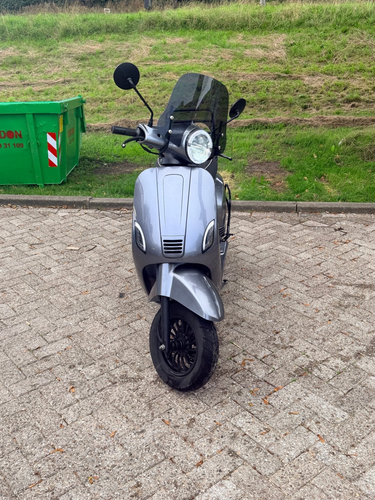 Santini Capri 50cc 4T | 2021 | 3.000 km | Injectie | LED, Zo goed als nieuw, Benzine, Ophalen, Overige merken