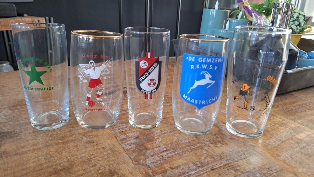 5 bierglazen Limburgse sportverenigingen, Verzamelen, Ophalen of Verzenden, Zo goed als nieuw, Bierglas