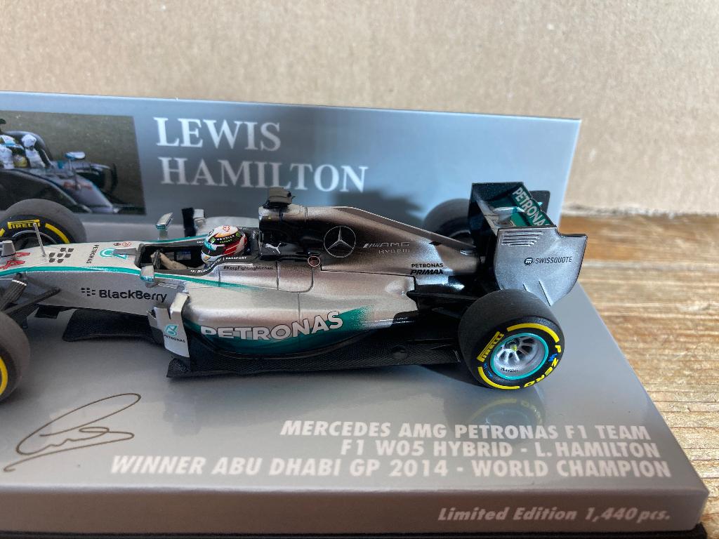 ✅ Lewis Hamilton 1:43 World Champion 2014 Winner Abu Dhabi, Ophalen of Verzenden, Nieuw, Formule 1