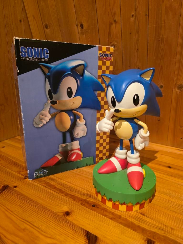 First 4 Figures F4F Classic Sonic Statue, Ophalen of Verzenden, Zo goed als nieuw, Beeldje, Replica of Model