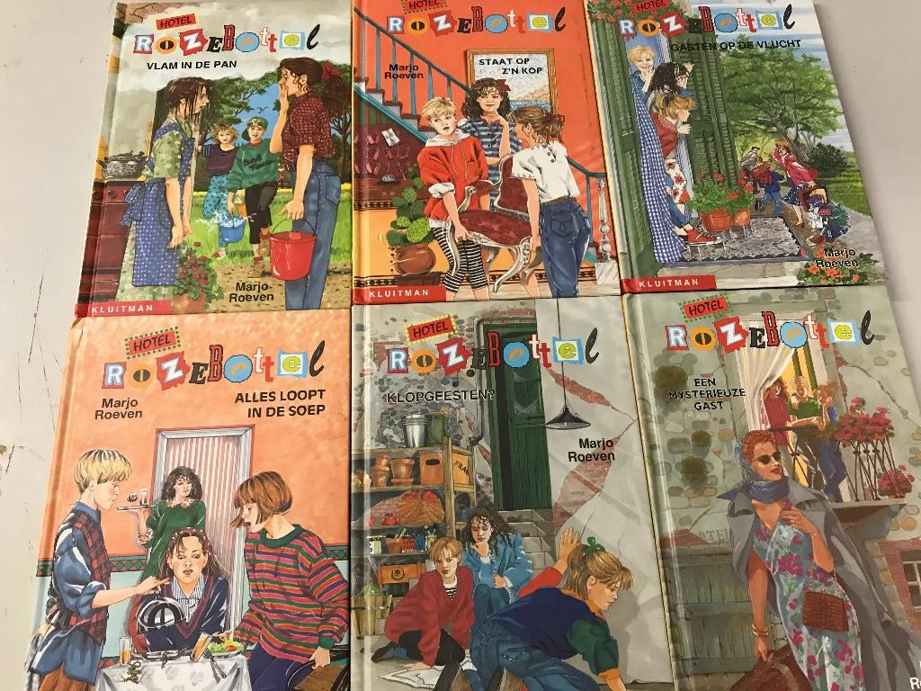 T.K. nog 6 boeken van Hotel Rozebottel zie actuele lijst, Ophalen of Verzenden, Gelezen, Marjo Roeven, Fictie algemeen