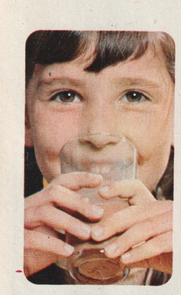Retro reclame 1964 Nutricia Chocomel jongetje proef je wel, Verzenden, Overige typen