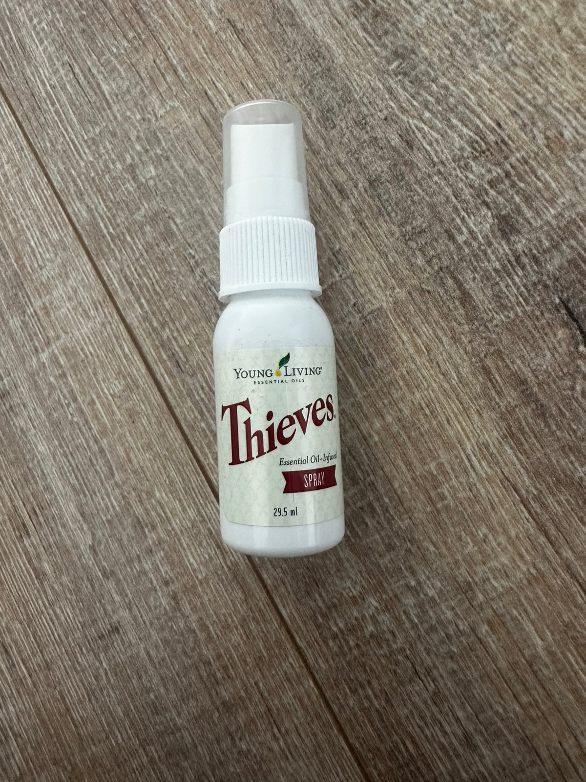 Young living thieves spray mini, Ophalen of Verzenden, Nieuw, Aroma