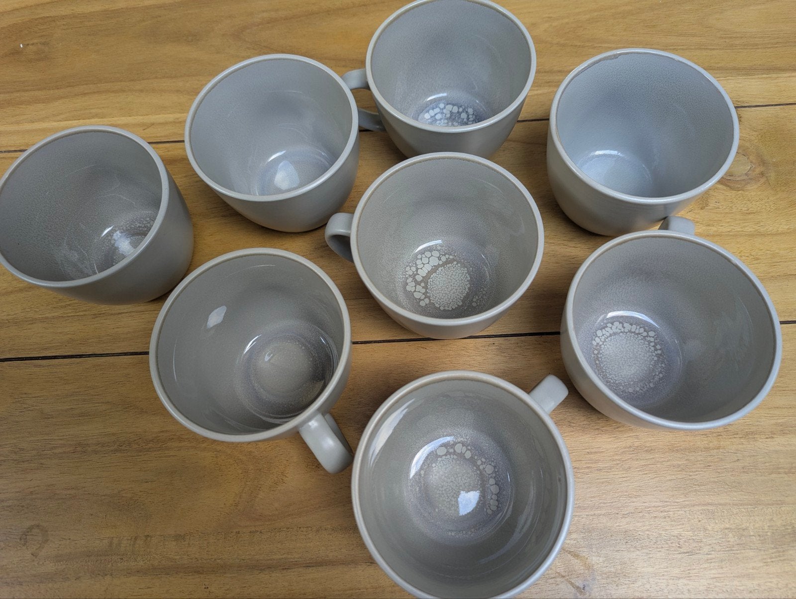 hema helsinki servies grijs  kommen grote mokken, Hema, Ophalen of Verzenden, Zo goed als nieuw, Bord(en)