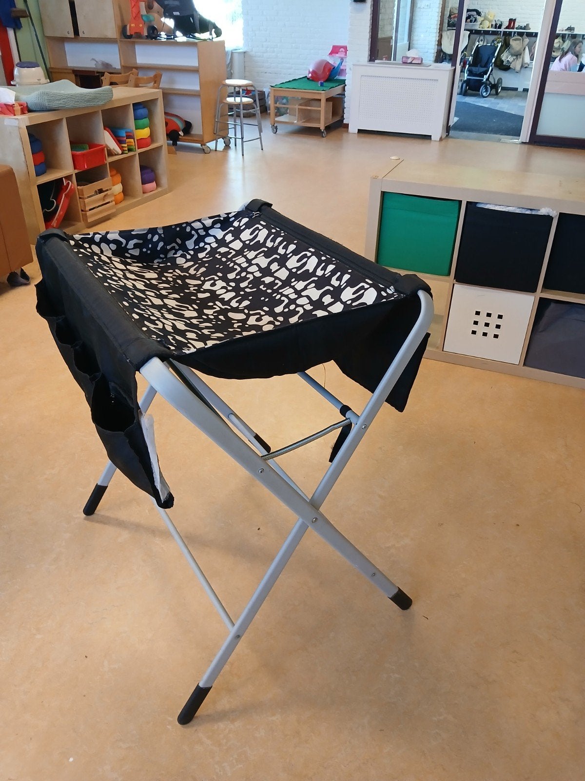 Opvouwbaar aankleedkussen met opbergvakken, Kinderen en Baby's, Overige merken, Aankleedkussen, Ophalen of Verzenden, Zo goed als nieuw