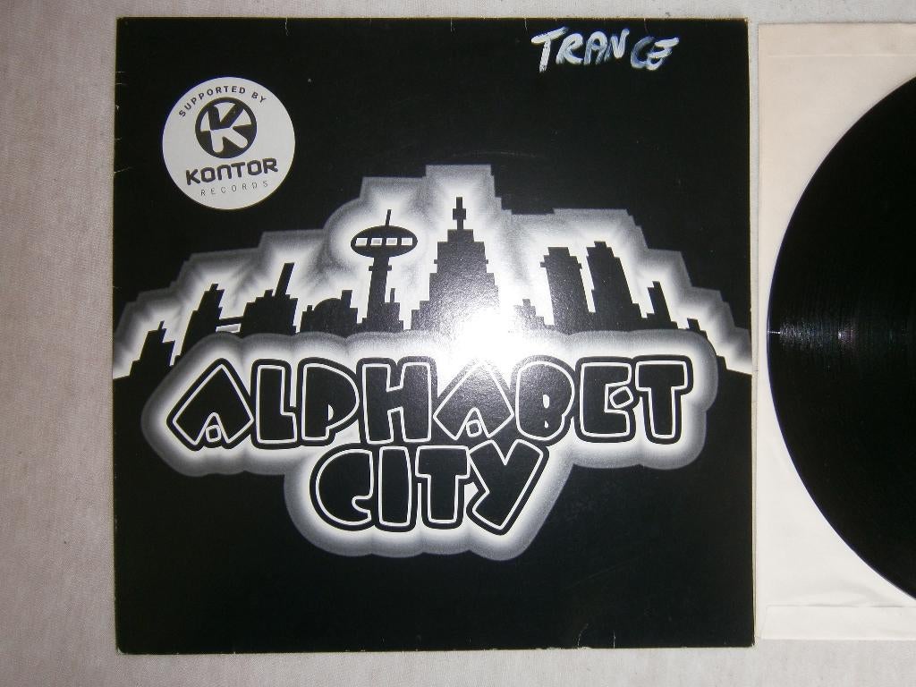 Future Breeze – Mind In Motion. 2001. ALPH 0116-6 . Trance, Ophalen, Techno of Trance, 2000 - 2009, Zo goed als nieuw