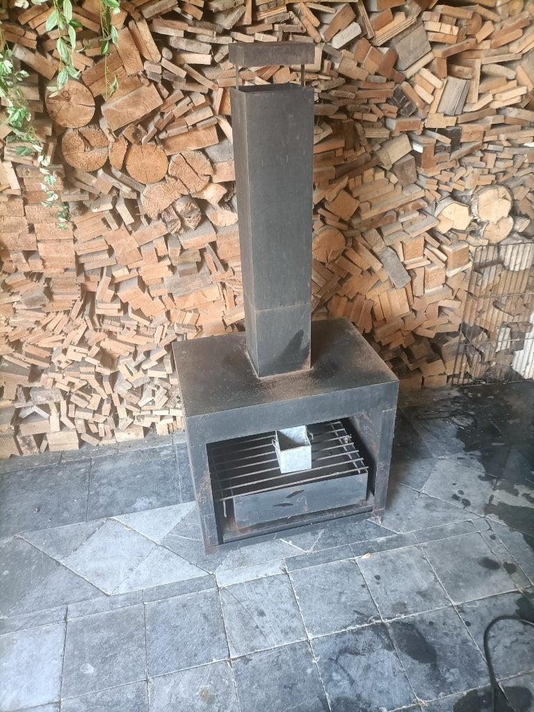 buitenkachel hxbxd ,53x56x38 inclusief schoorsteen 130cm, Tuin en Terras, Ophalen, Gebruikt