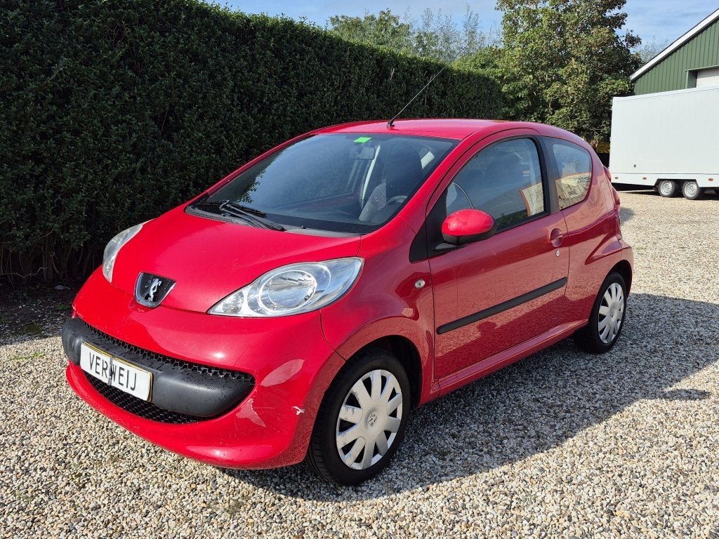 Peugeot 107 1.0 12V 3DR | CV | Elek. Pakket | NWE APK! |, Auto's, Gebruikt, 4 stoelen, Origineel Nederlands, Bedrijf