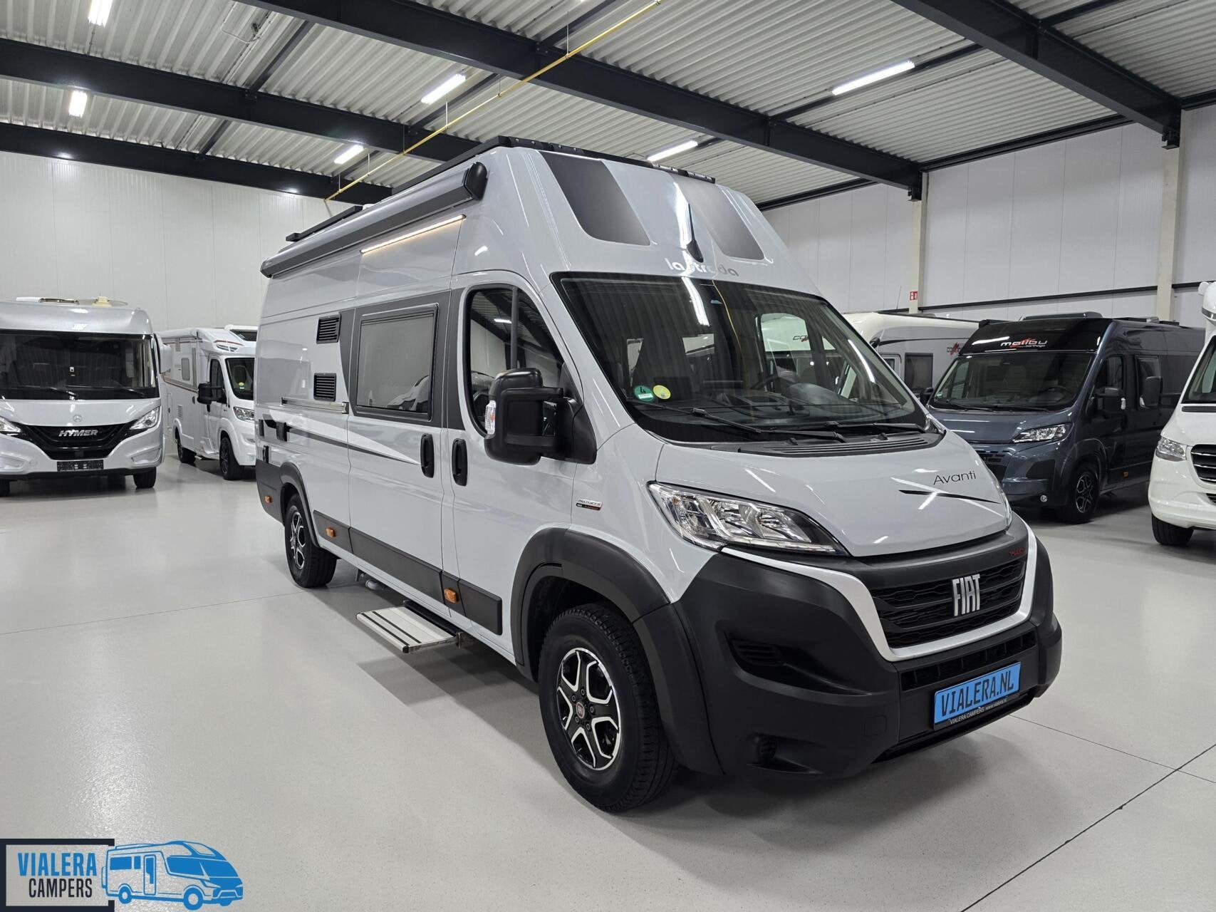 La Strada Avanti F*Automaat 160pk*Autark*Uniek*4-persoons, Caravans en Kamperen, Automaat, Buscamper of Camperbus, 6 tot 7 meter