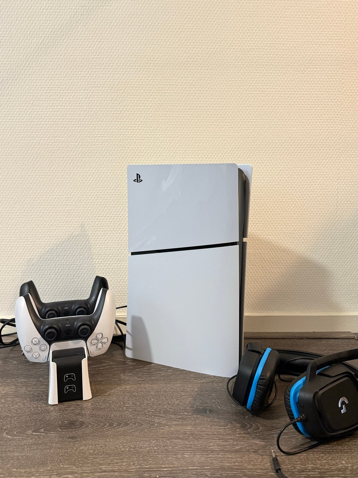 PlayStation 5 met accessoires, Spelcomputers en Games, Games | Sony PlayStation 5, Zo goed als nieuw, Ophalen