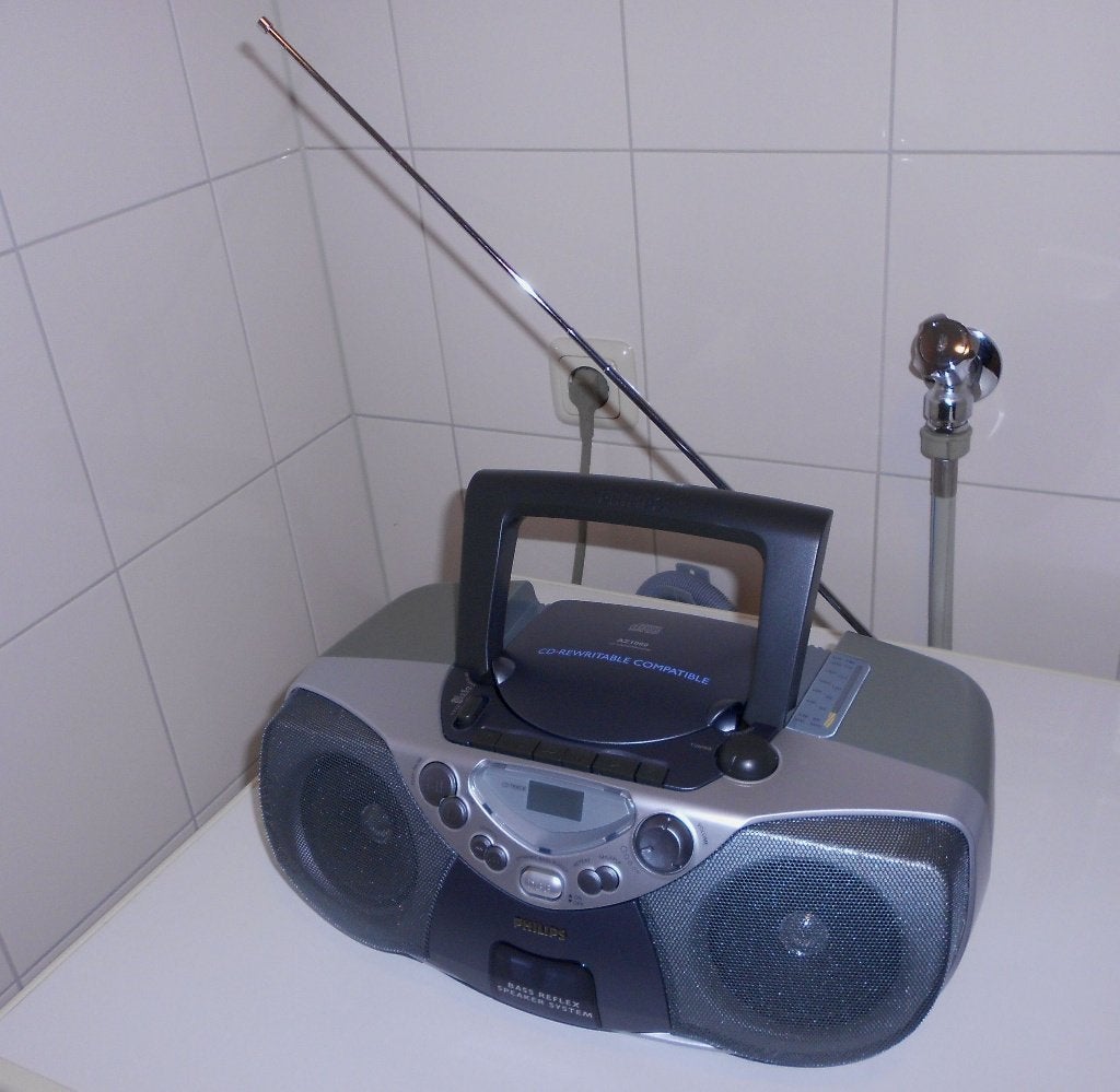 Philips vintage portable radio met bas reflex speakersysteem, Ophalen of Verzenden, Gebruikt, Transistorradio, Met cd-speler