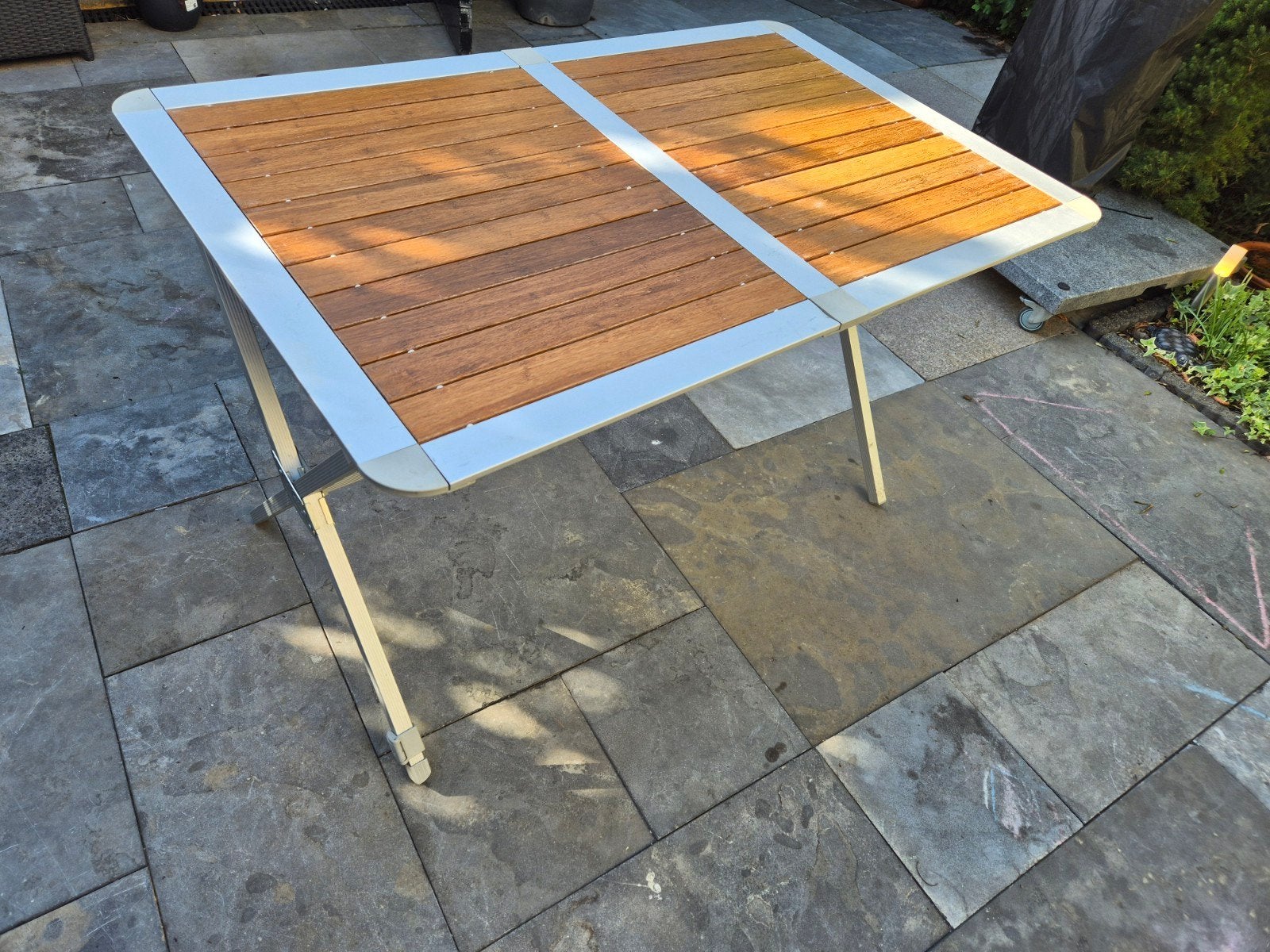 Opvouwbare campingtafel met houtlook en opbergnet, Ophalen, Gebruikt, Campingtafel