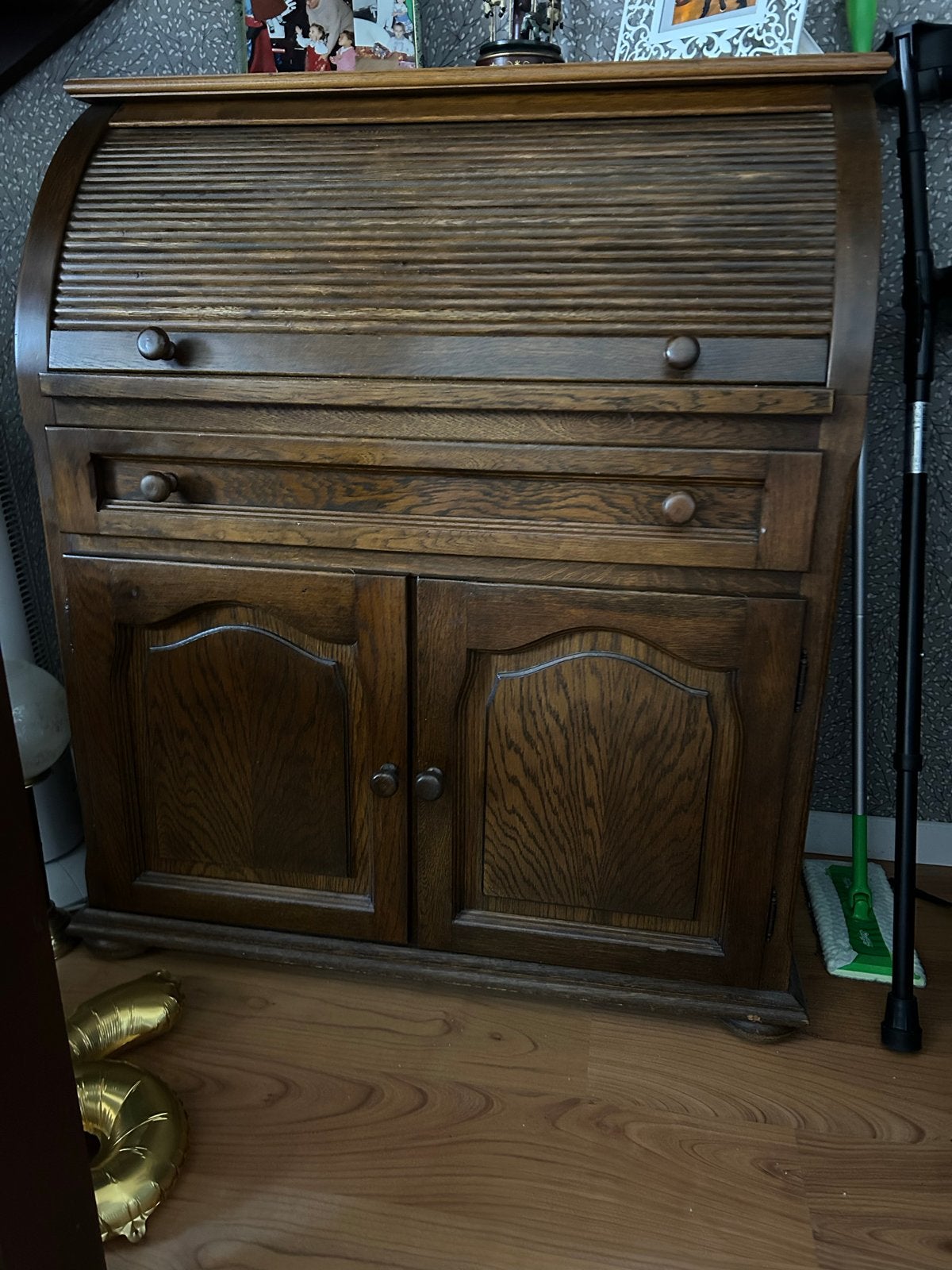 Antiek rolluikbureau / secretaire van eikenhout, Ophalen