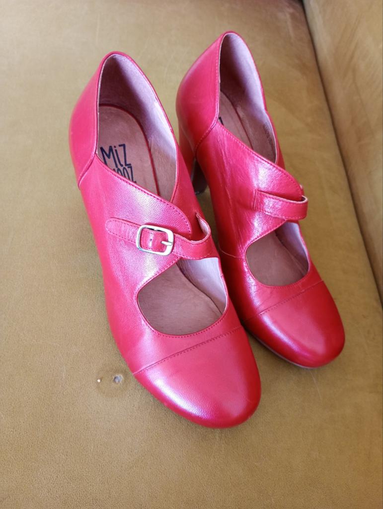 Miz Mooz schoenen maat 41 in nieuwstaat, Miz Mooz, Ophalen of Verzenden, Zo goed als nieuw, Schoenen met hoge hakken