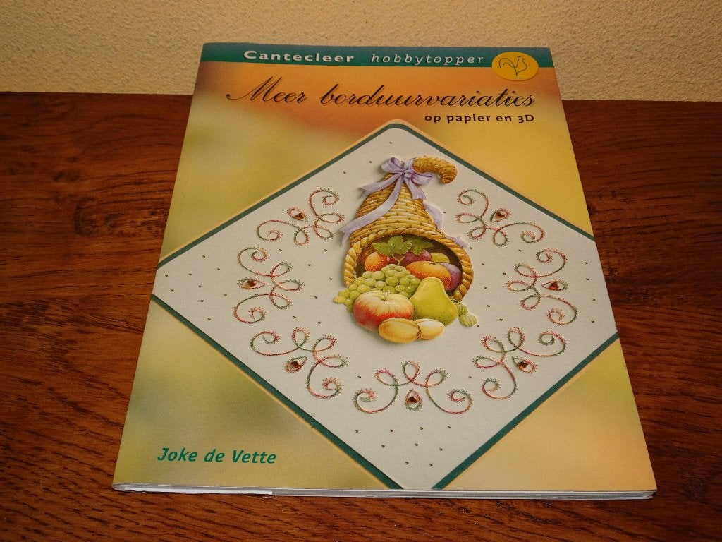 Joke de Vette: Meer borduurvariaties op papier en 3D, Ophalen of Verzenden, Zo goed als nieuw, Overige thema's, Overige typen