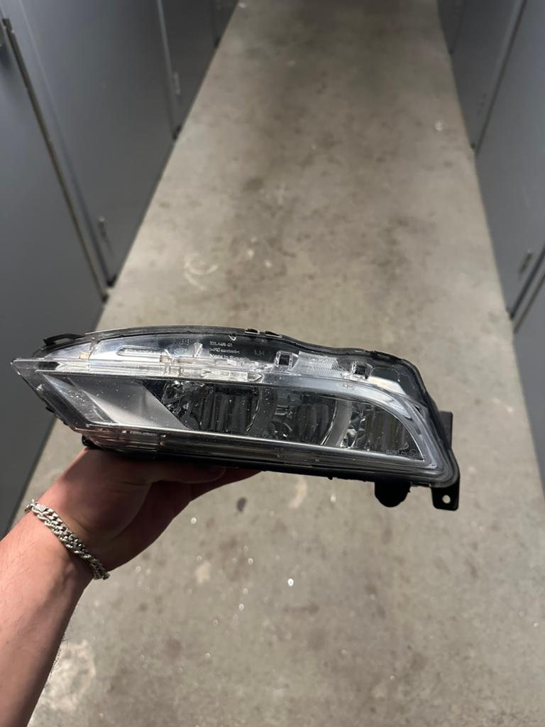 SEAT LEON 5F FACELIFT MISTLAMP LINKS WERKEND, Ophalen of Verzenden