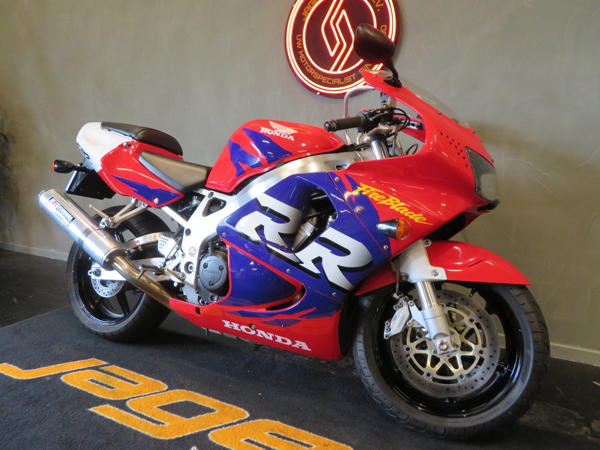 Honda CBR900RR FIREBLADE MOOISTE KLEUR (bj 1998), 900 cc, Super Sport, Gebruikt, Bedrijf