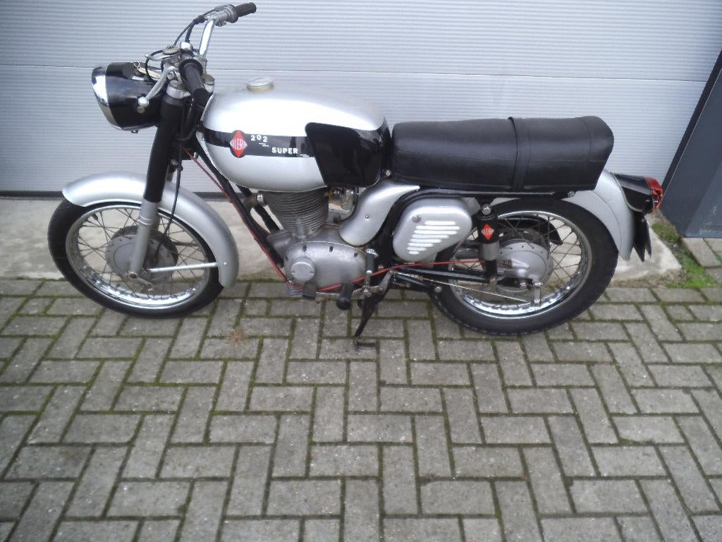 Gilera 202 Super en Mondial 175 Grand Sport, Motoren, Motoren | Oldtimers, 202 cc, Sport, 1 cilinder, 12 t/m 35 kW