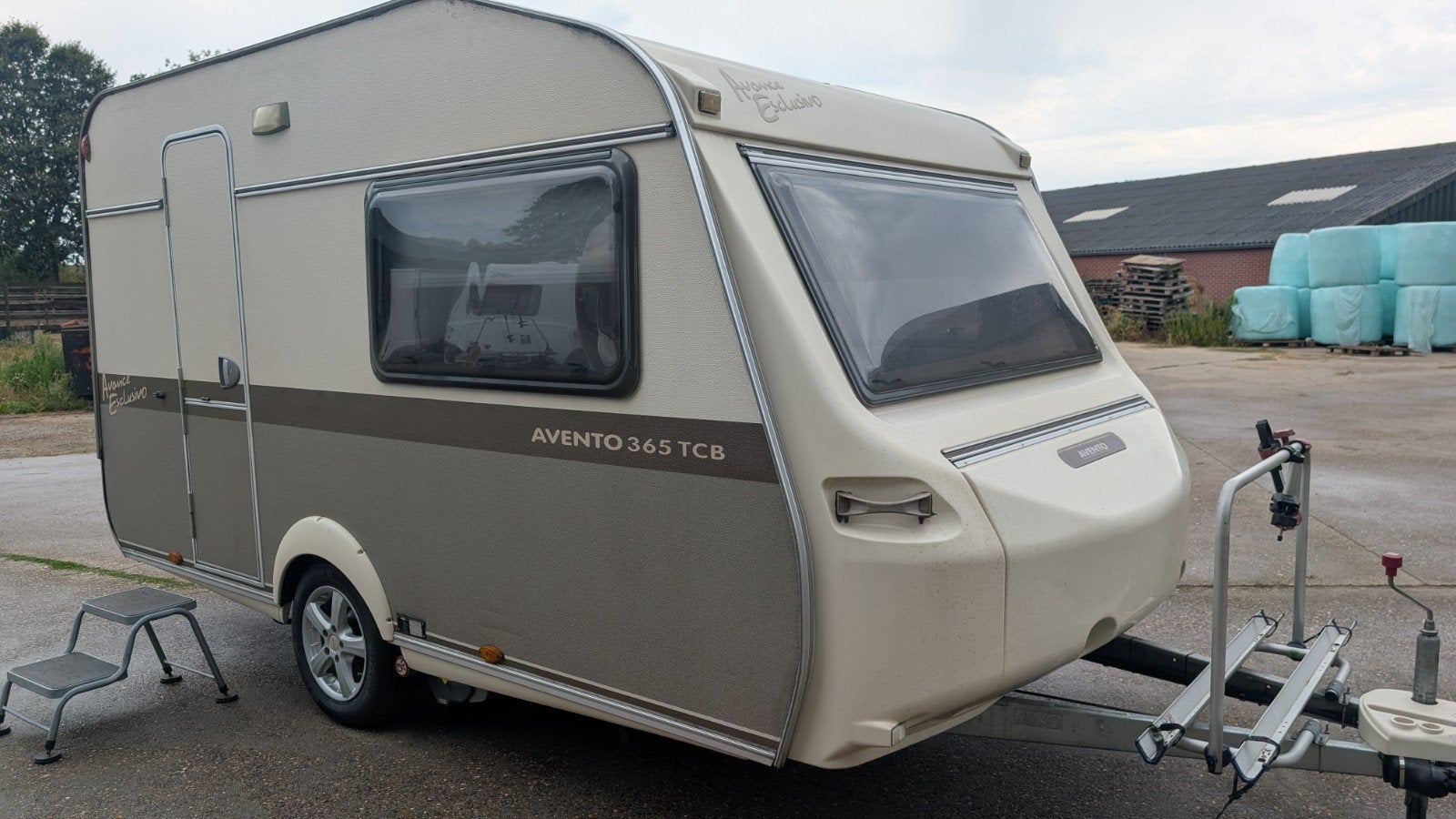 AVENTO Exclusivo 365TCB 2008 Enkele Bedden+Mover zakluifel, Avento, Bedrijf, Schokbreker, 750 - 1000 kg