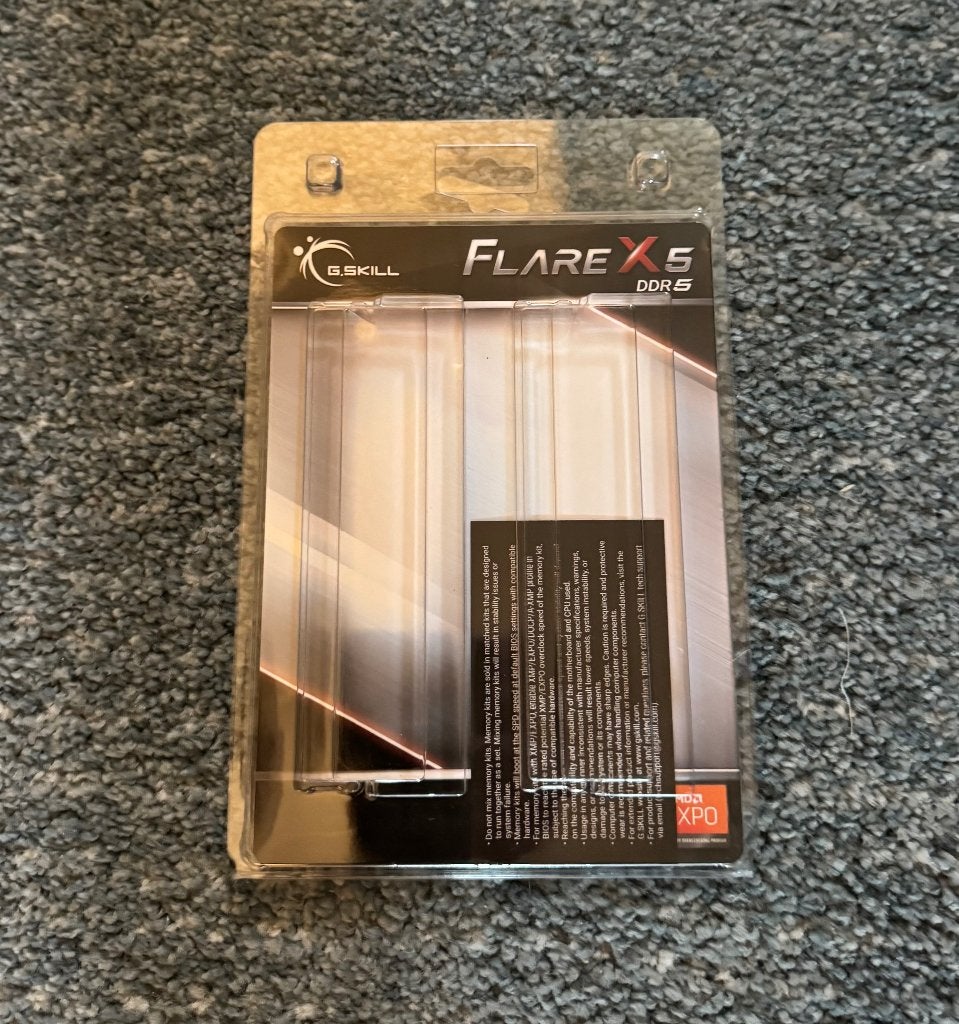 Foto 9 van Gaming PC - Ryzen 5 7500F / RX 7700 XT / 32GB DDR5
