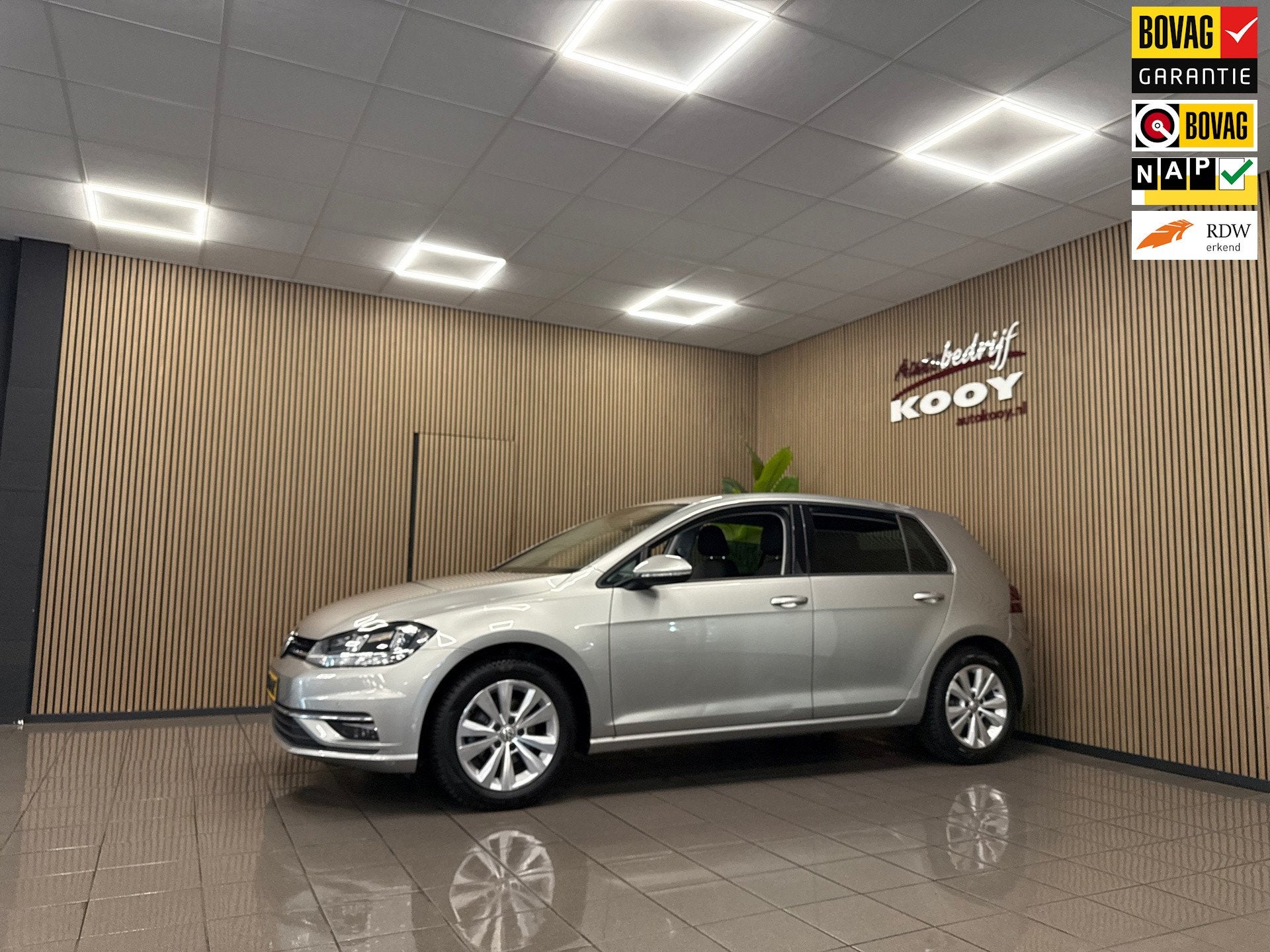 Volkswagen Golf 1.0 TSI Comfortline Business * Dealer onderh, Adaptive Cruise Control, Euro 6, Origineel Nederlands, Bedrijf