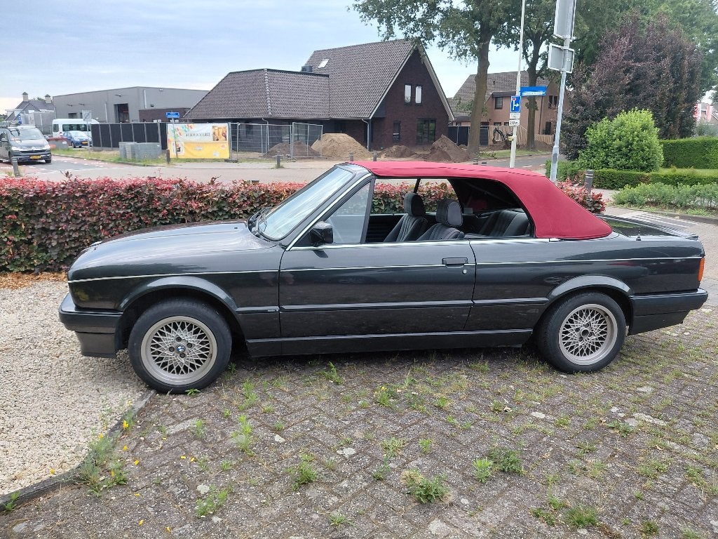 BMW 3-Serie 1.8 I 318 Cabriolet U9 1992 Zwart, Achterwielaandrijving, 4 cilinders, Cabriolet, 1796 cc