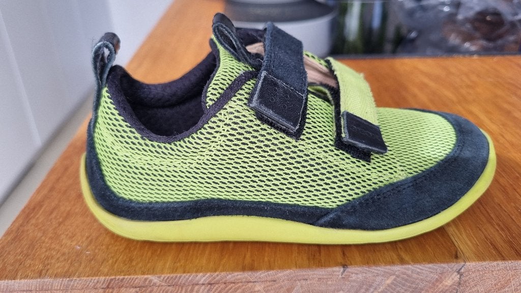 Nieuwe Geox kinderschoen Sneakers maat 29, Sportschoenen, Nieuw, Ophalen of Verzenden, Jongen