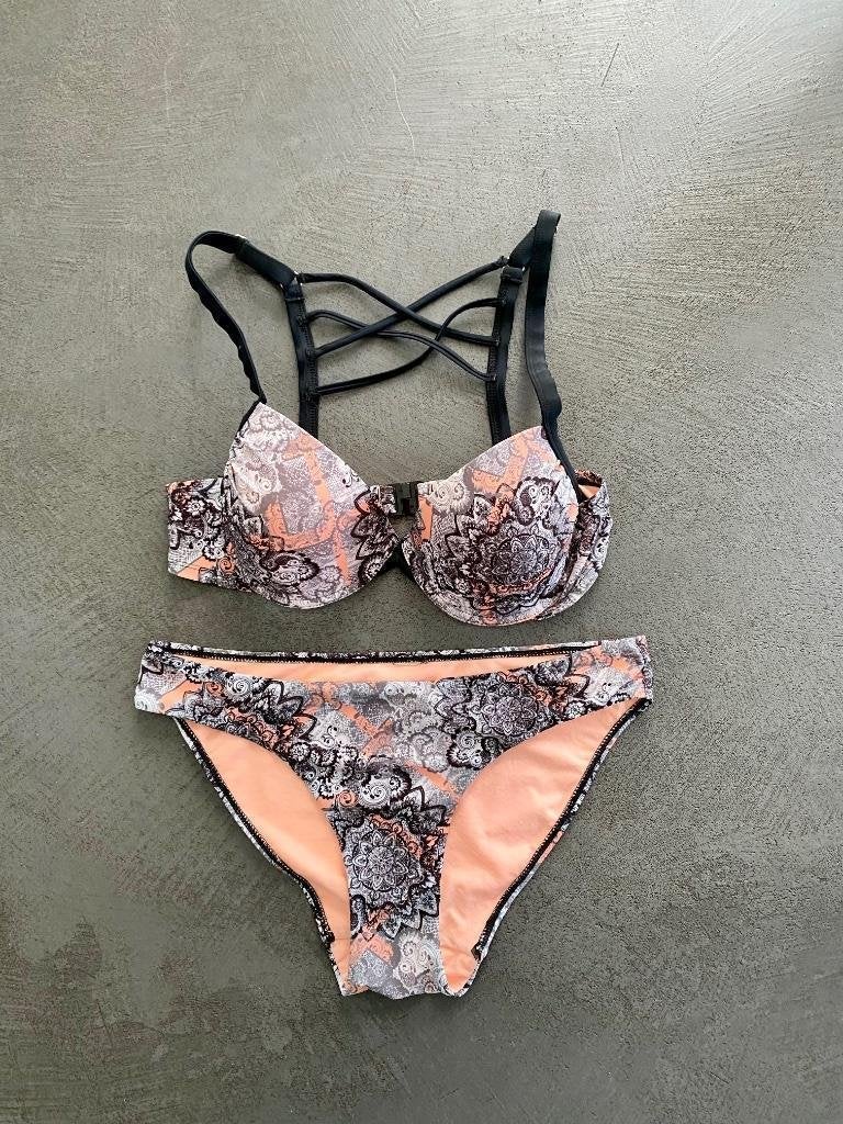 J459 Beugel bikini maat 38 C Softcups zalm-roze/wit/zwart, Kleding | Dames, Ophalen of Verzenden, Zo goed als nieuw, Roze, Bikini