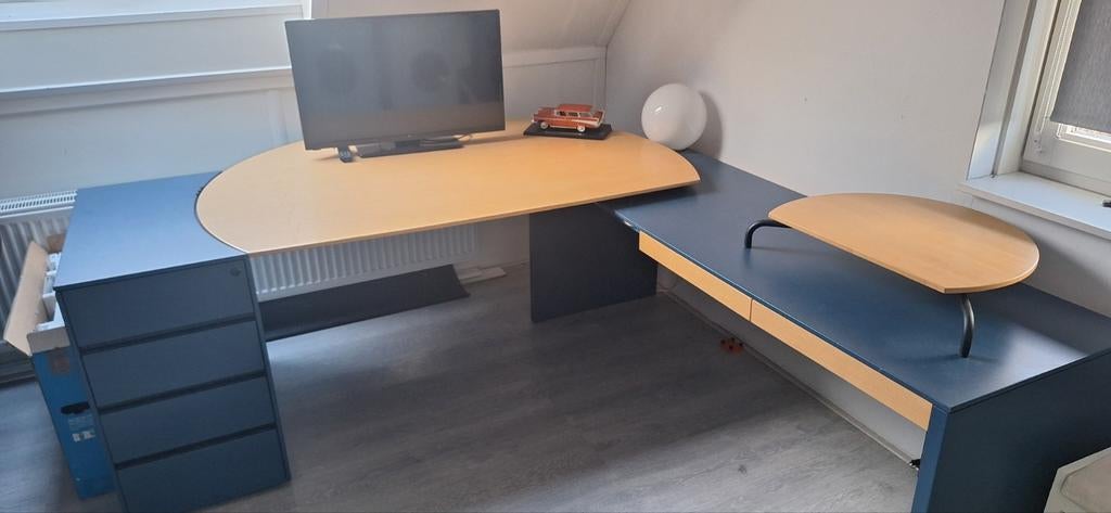 Mooi Bureau, Huis en Inrichting, Bureaus, Ophalen, Zo goed als nieuw