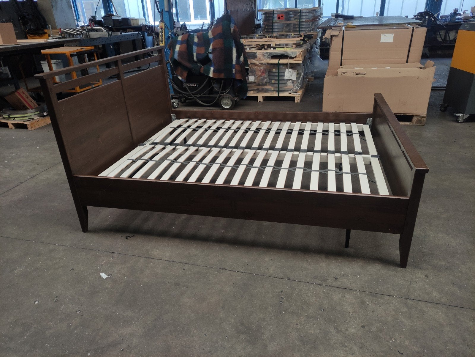 twee persoons bruin houten bed., Ophalen of Verzenden