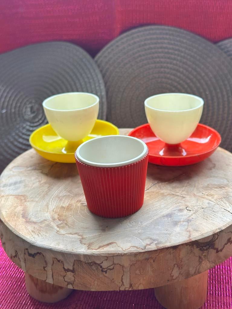 3 Vintage Kunststof Eierdopjes Jaren '60 luxor made in NL., Overige materialen, Gebruikt, Verzenden, Overige typen
