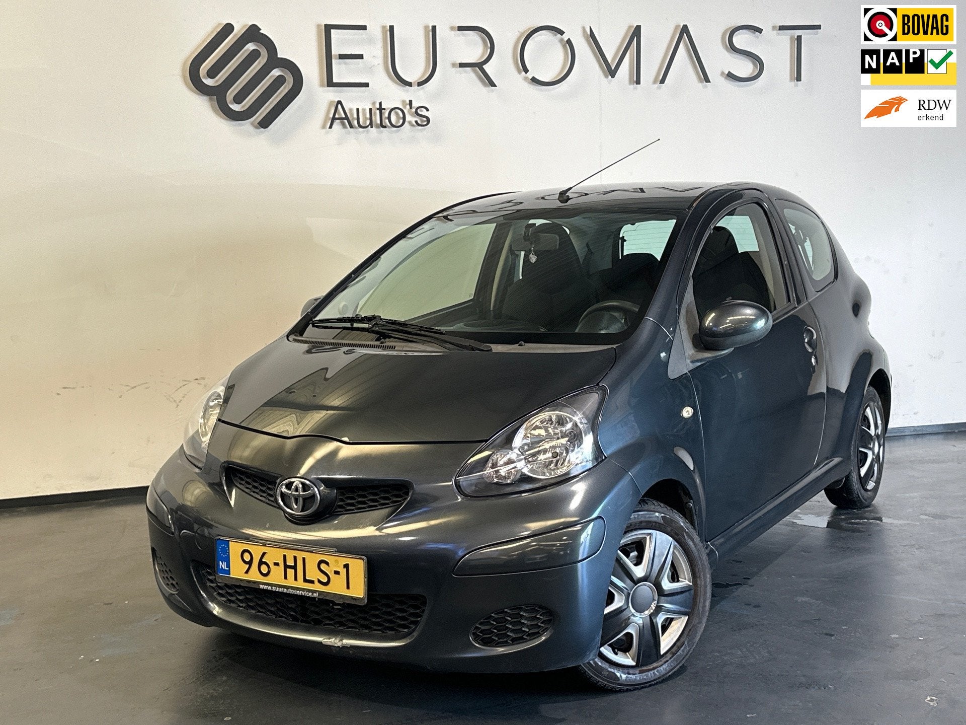 Toyota Aygo Gereserveerd!, Voorwielaandrijving, Stof, Gebruikt, 4 stoelen